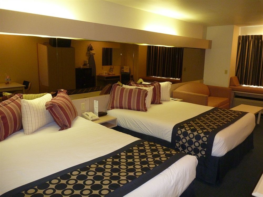Quality Inn & Suites Near Nas Фаллон Экстерьер фото